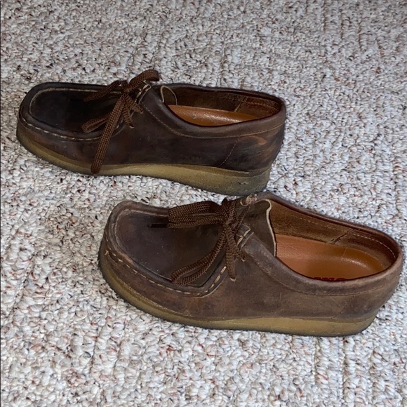 Brown Clark’s - Picture 2 of 4